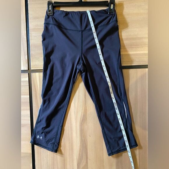 Under armour below the knee legging‎ - Picture 2 of 5